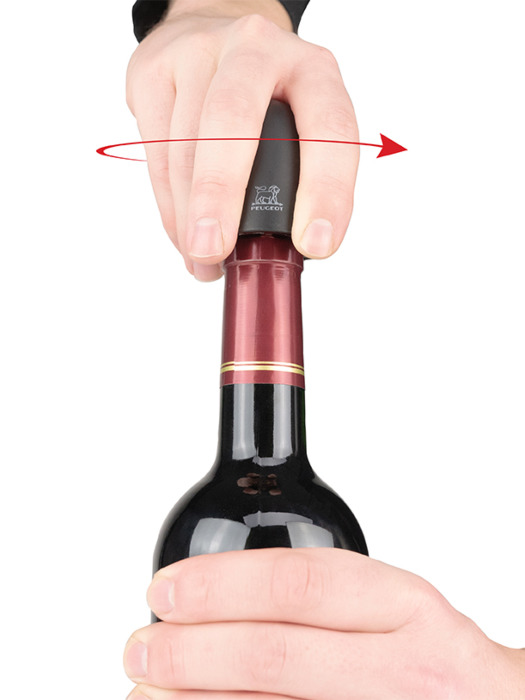 twisting the Elis Touch rechargeable electric corkscrew